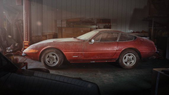 Эти модели Ferrari произвели в период с 1969 по 1973 года тиражом 1200 единиц. Из них пять моделей имели оригинальный сверхлегкий алюминиевый кузов от студии Scaglietti. 
