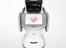 Китайская фирма Qihan утверждает, что ее робот Sanbot способен на все, от ведения домашнего хозяйства до охраны жизни и здоровья хозяина.