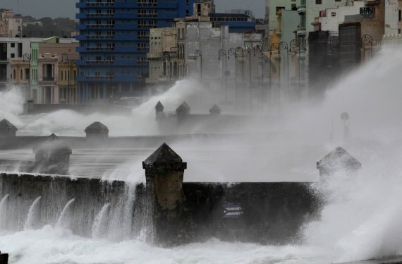 Начало урагана Ирма в Гаване, Куба, 9 сентября 2017