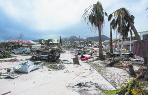 На острові Сен-Мартен ураган Ірма знищив 70 відсотків будинків. Влада поки що не підраховує збитків, бо на острів насувається ураган Хосе. Припускають, після нього Сен-Мартен може бути тимчасово непридатний для життя