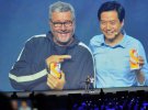 Xiaomi представила новый флагман - Mi MIX 2.