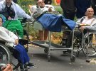 Раненые украинские бойцы в Киевском военном госпитале