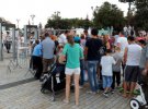 На День города оккупанты устроили жителям города Керчь праздник с высоким металлическим забором