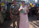 Українські військові Галина та Руслан зіграли весілля на самій передовій у зоні АТО 