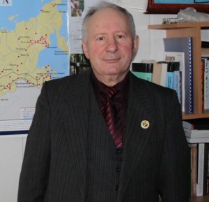 Григорія Куценка у радянські часи засудили до чотирьох років таборів за розповсюдження забороненої літератури. Покарання відбував у Пермських таборах