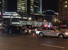 В центре российской столицы автомобиль Mercedes S-класса сбил сотрудника Госавтоинспекции МВД России.