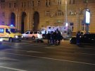В центре российской столицы автомобиль Mercedes S-класса сбил сотрудника Госавтоинспекции МВД России.