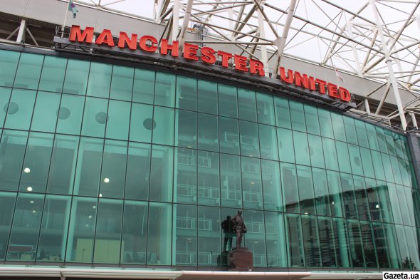 Стадион "Манчестер Юнайтед"