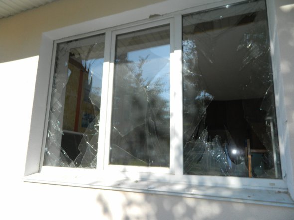 Взрывы боеприпасов в Калиновке: в райбольнице повреждено 300 окон
