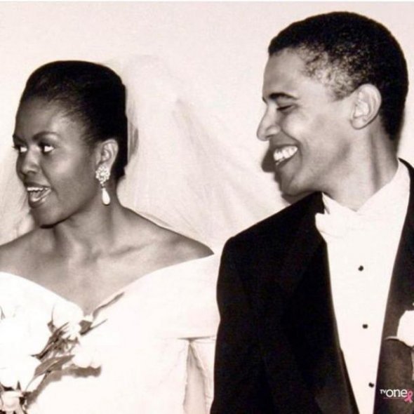 Барак Обама и его жена празднуют 25 годовщину свадьбы