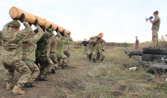 Весь комплекс тривав понад чотири години