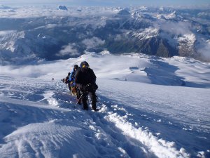 Дата: 13 лет на вулкане Эльбрус нашли украинских альпинистов