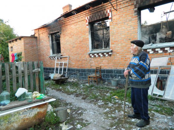 Подружжю Ковальчуків із села Павлівка Калинівського району, у яких згорів будинок, придбали новий дім