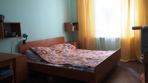 В общежитие, которое отремонтировали для переселенцев за средства Евросоюза, не спешат новые жильцы