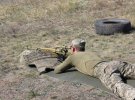 На одном из учебных полигонов Луганщины тренируются снайперы