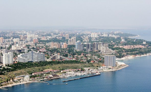 На рынке недвижимости в Одессе можно найти жилье любого формата, стоимости и габаритов, какой бы район Вас не интересовал