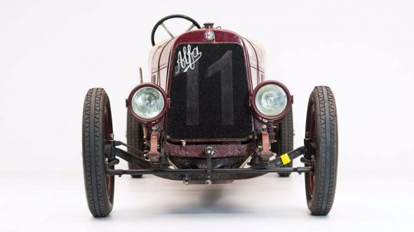 Найпершу Alfa Romeo - G1 - випустили ще у 1921 році