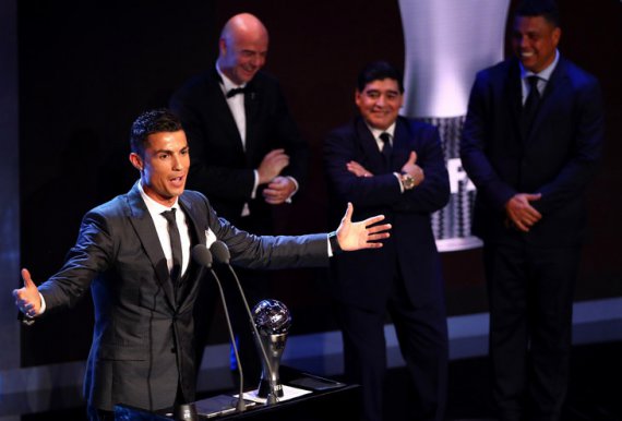 ФИФА второй раз подряд признала Роналду лучшим
