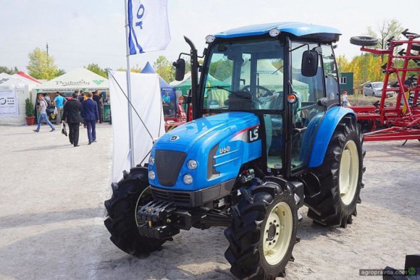 У наступному році на ЗАТ ЗАЗ стартує збирання корейських тракторів бренду LS - новий бренд відомого в Південній Кореї підрозділу LG Heavy.