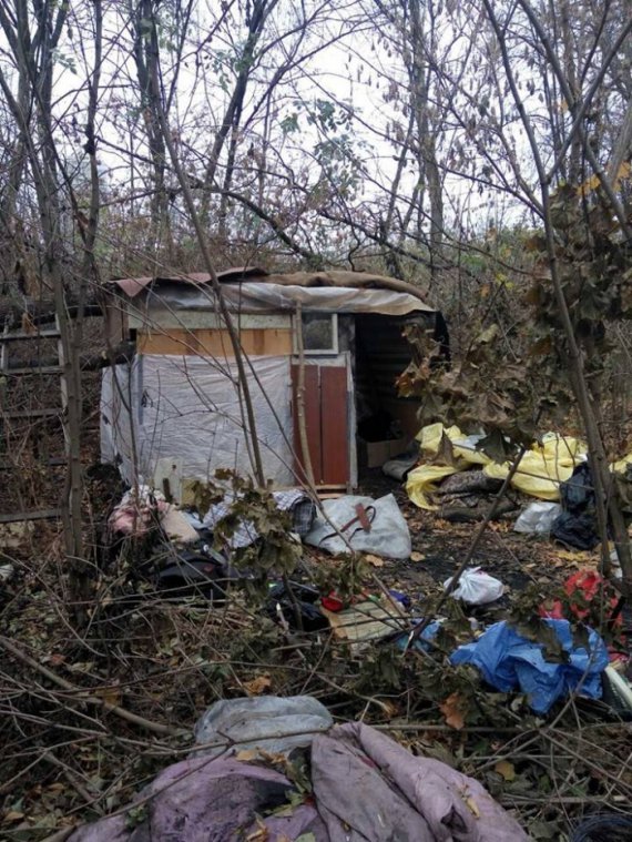 Місце де мешкала жінка з дитиною