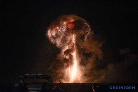 Взрывы в Калиновке - подборка самых впечатляющих фото