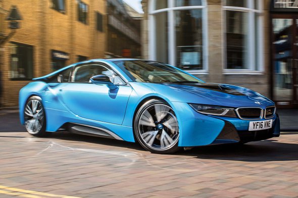 BMW i8