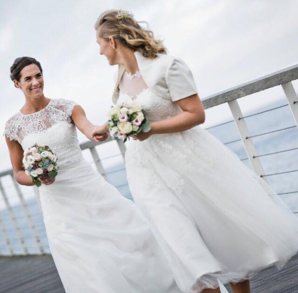Олімпійська чемпіонка з пляжного волейболу Кіра Валкенхорст одружилася зі своєю подругою