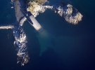 Подводный ресторан наполовину погружен в море