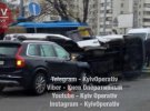 В Киеве в результате аварии перевернулся Mercedes Sprinter