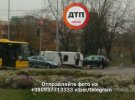 В Киеве в результате аварии перевернулся Mercedes Sprinter