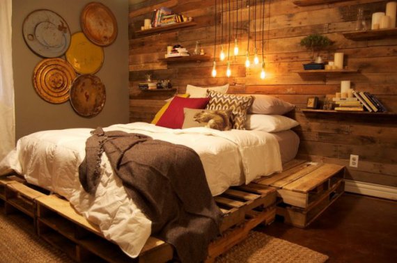 Саморобне ліжко: 10 варіантів з дерев'яних піддонів