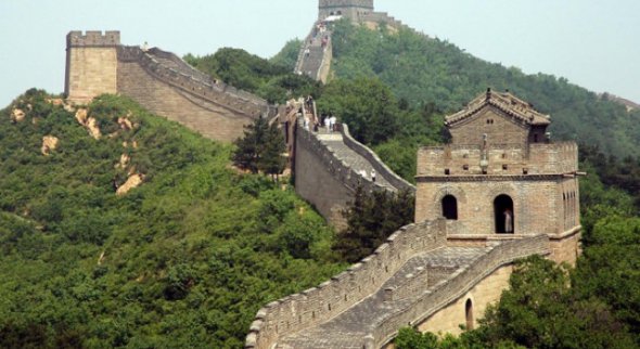 Велика китайська стіна не єдиний об'єкт, видимий з космосу