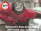 Авто Mazda внаслідок зіткнення з Opel перекинувся на дах