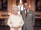Королева Єлизавета та принц ФІліп відзначили свою річницю стриманою, але милою фотосесією