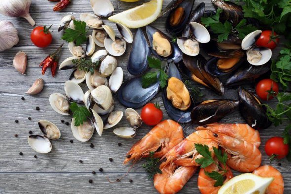Приготування морепродуктів: скільки часу і з чим краще варити