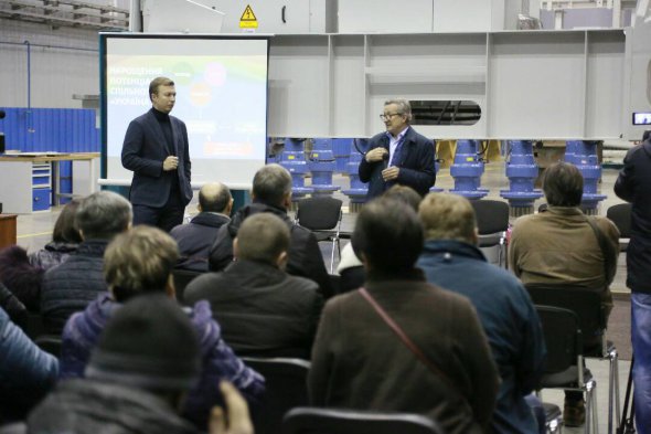 Лідери партії "ОСНОВА" 20-21 листопада відвідали Слов'янськ, Краматорськ, Лиман, Бахмут у рамках регіонального туру