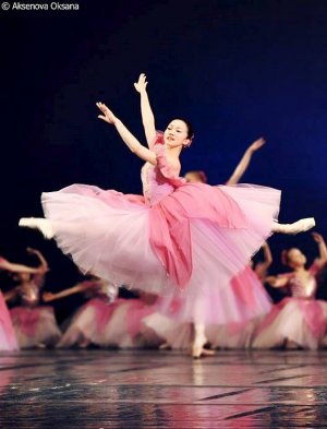 Балерина з Японії Сіно Хонго стала зіркою театру опери та балету у Дніпрі 