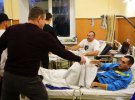 "Динамо" навестило раненых бойцов АТО в столичном Госпитале