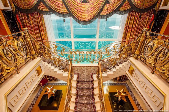 Вражаюча розкіш: з'явились фото семизіркового арабського готелю