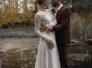 День весілля молодята відсвяткували утрьох з фотографом. Відправилися за місто — у каньйон та будинок рибака на острові посеред озера Житомирської області.