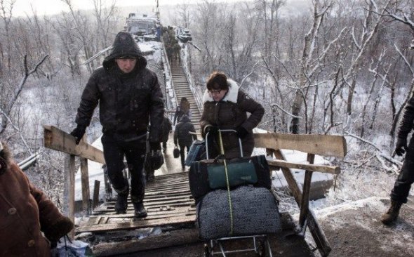 Аварійний міст в Станиці Луганській. 