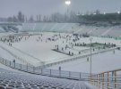 До боротьби зі сніговою стихією підключилися вболівальники