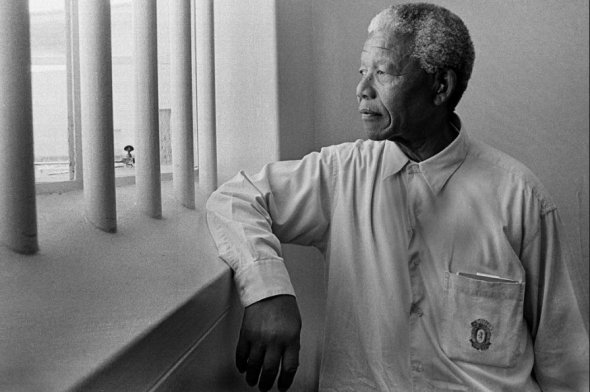Нельсон Мандела помер 5 грудня 2013 року