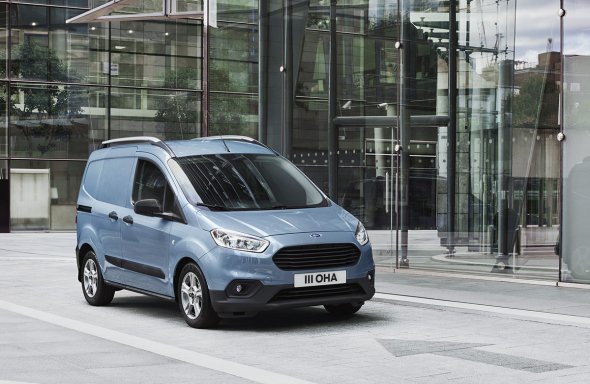  Ford Transit Courier.