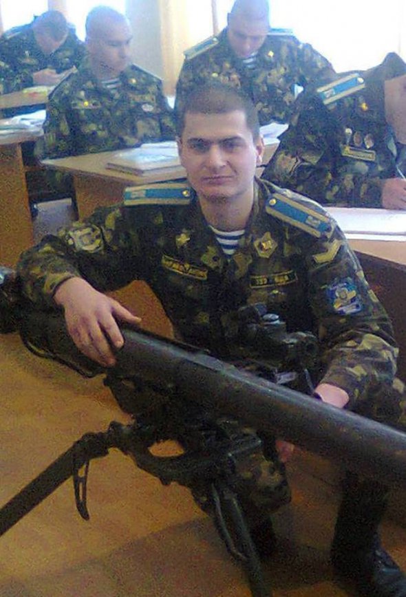 22-летнего Федора Караконстантина вражеский снайпер застрелил вблизи села Каменка Ясиноватского района.