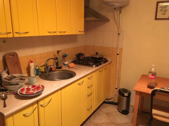 Кухня в квартире 32-летнего россиянина