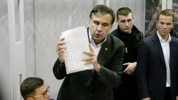 Лидер партии "Движение новых сил" Саакашвили заявил, что украинская власть его арестом сделала "подарок" президенту России Владимиру Путину