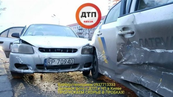 В Киеве таксист под наркотиками протаранил авто полицейских
