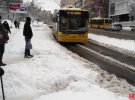 Коммунальные службы Киева не успели расчистить от снега пешеходные зоны
