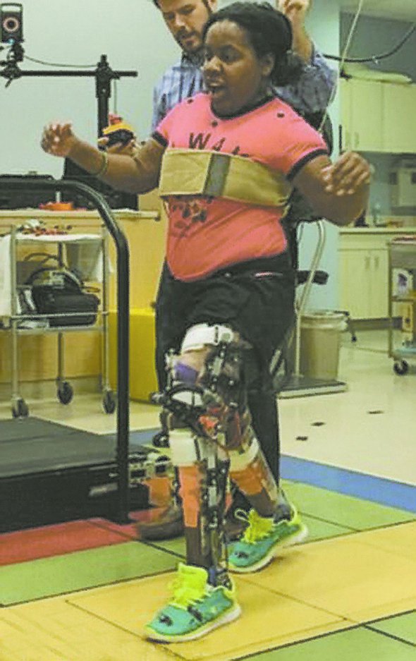 Дослідники Американського Національного інституту здоров'я зі штату Північна Кароліна створили робототехнічний екзоскелет, який допомагає ходити дітям із церебральним паралічем без сторонньої допомоги